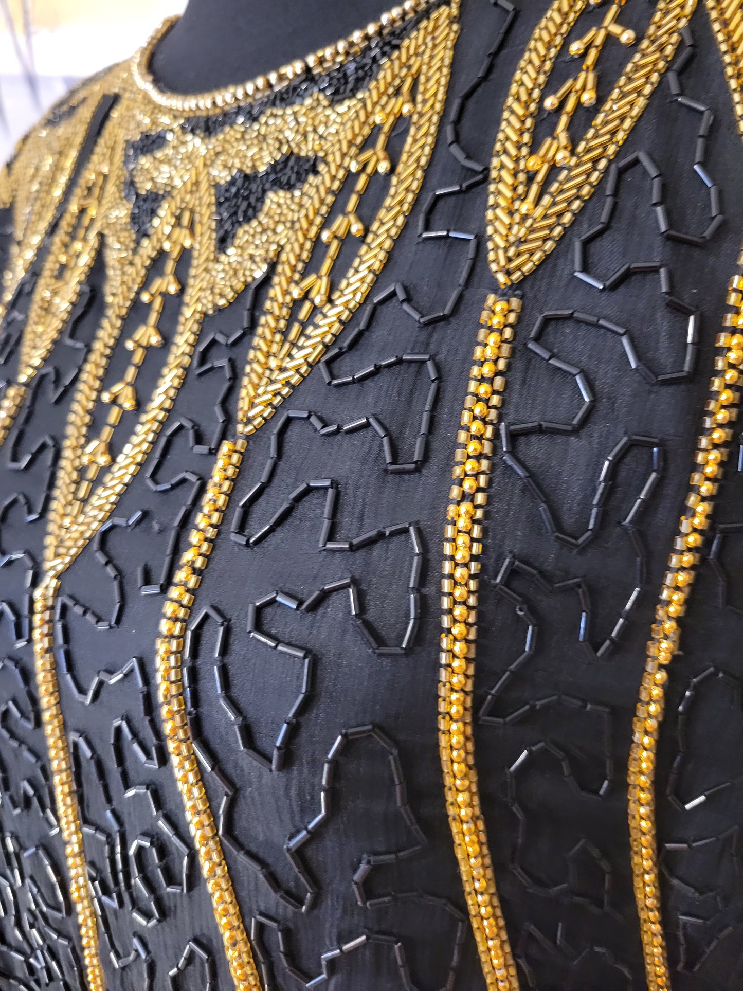 SIZE L ANNABELLE SEQUIN DRESS(Missing a few sequin)