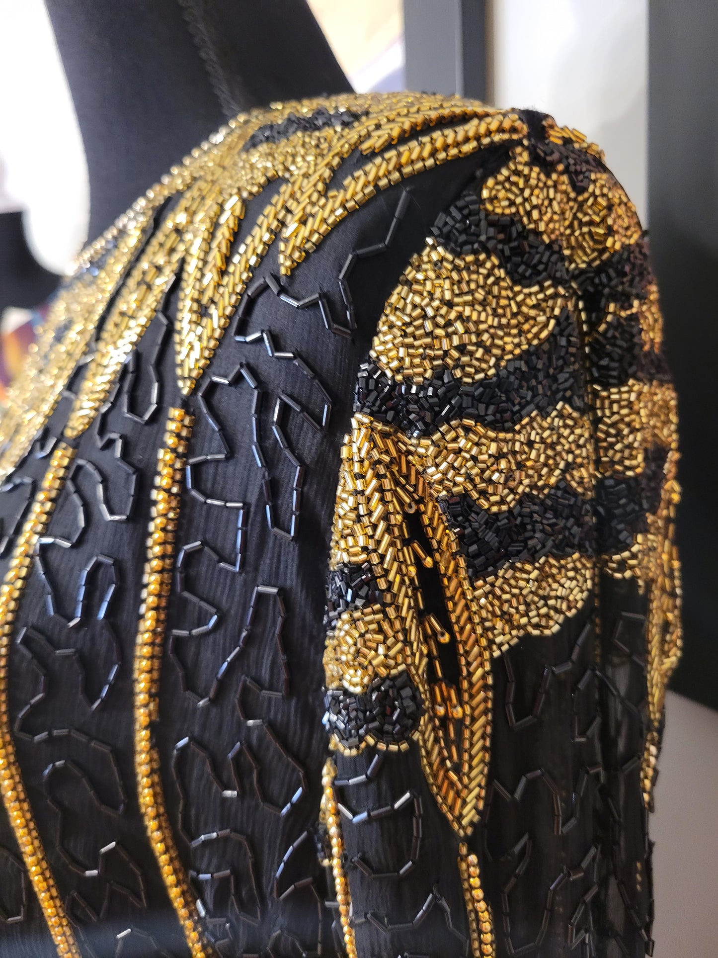 SIZE L ANNABELLE SEQUIN DRESS(Missing a few sequin)