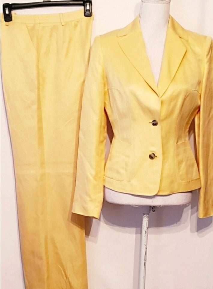 11.20.2022 SIZE 4 ALFANI SUIT