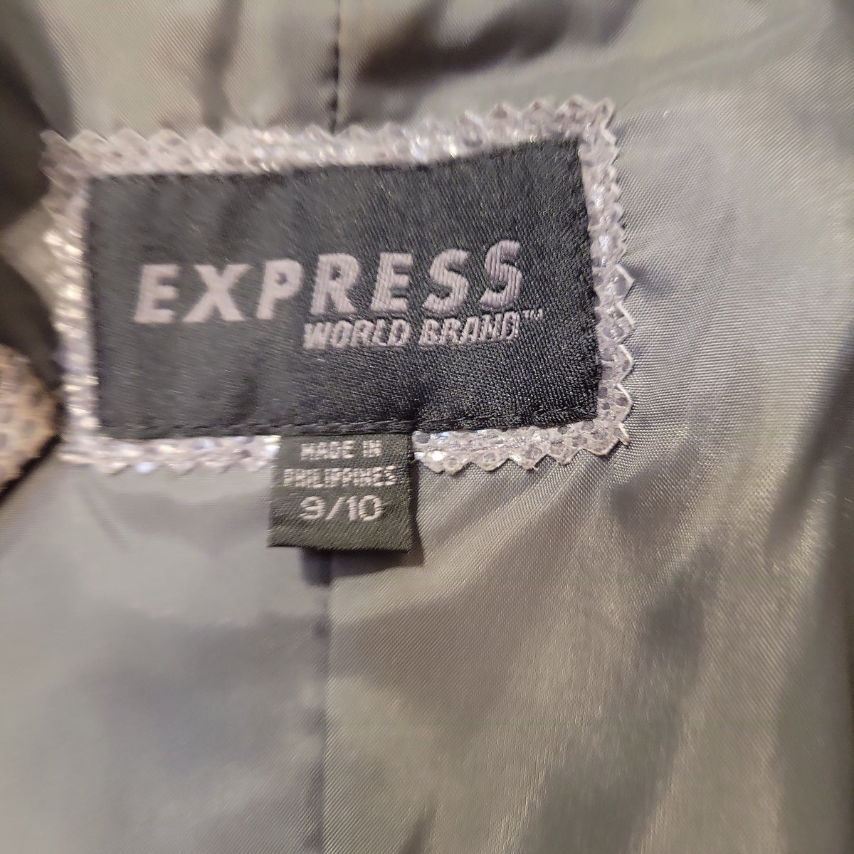 1.30.2023 SIZE 9/10 EXPRESS JACKET