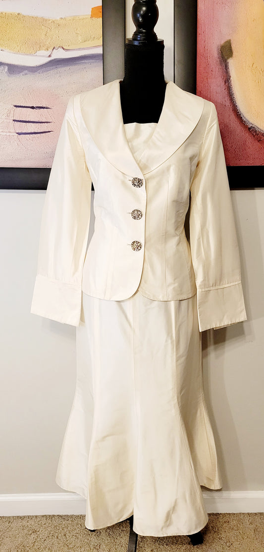 SIZE 10 LILY & TAYLOR SUIT