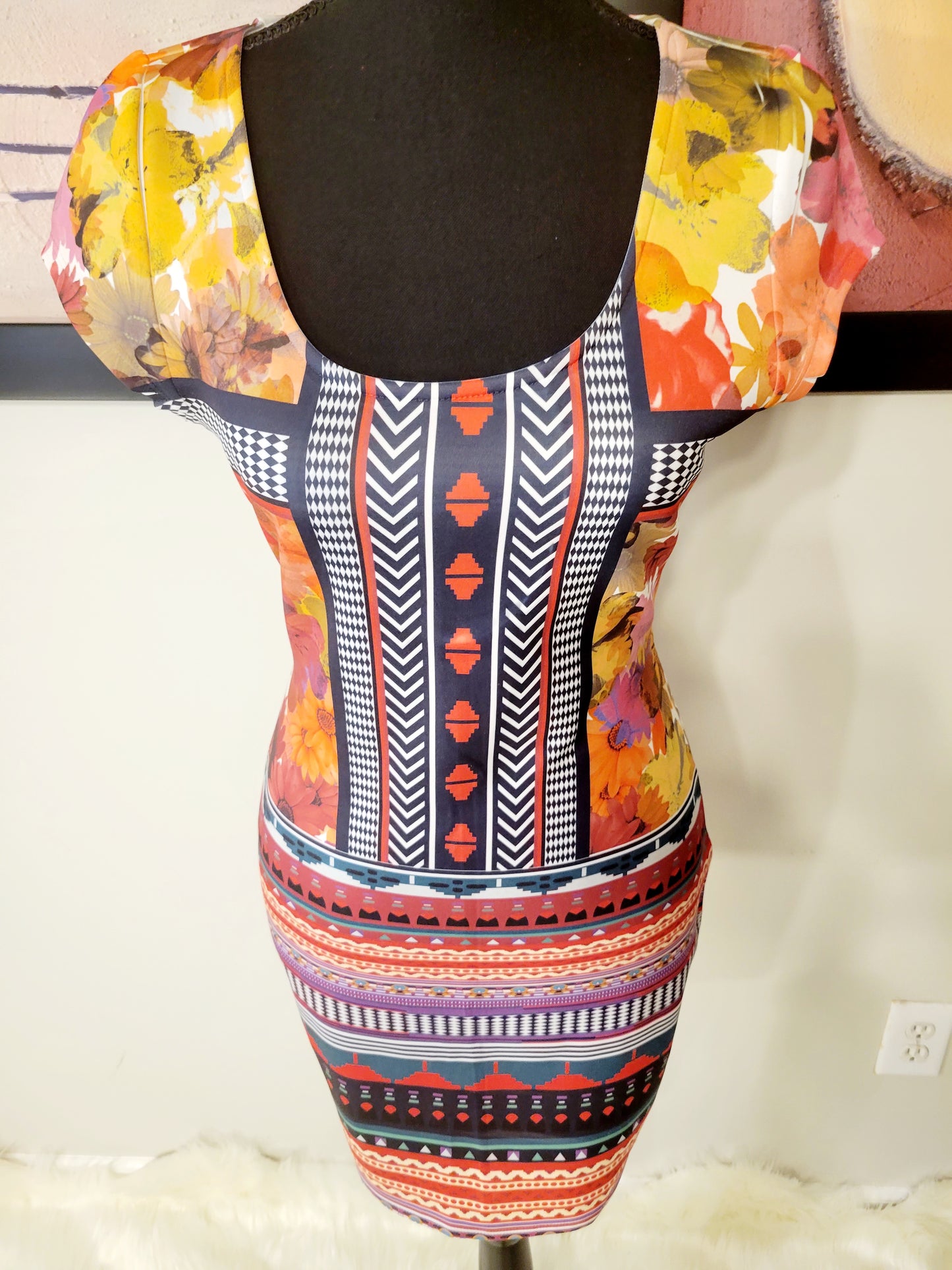 SIZE S FIRE LOS ANGELES DRESS